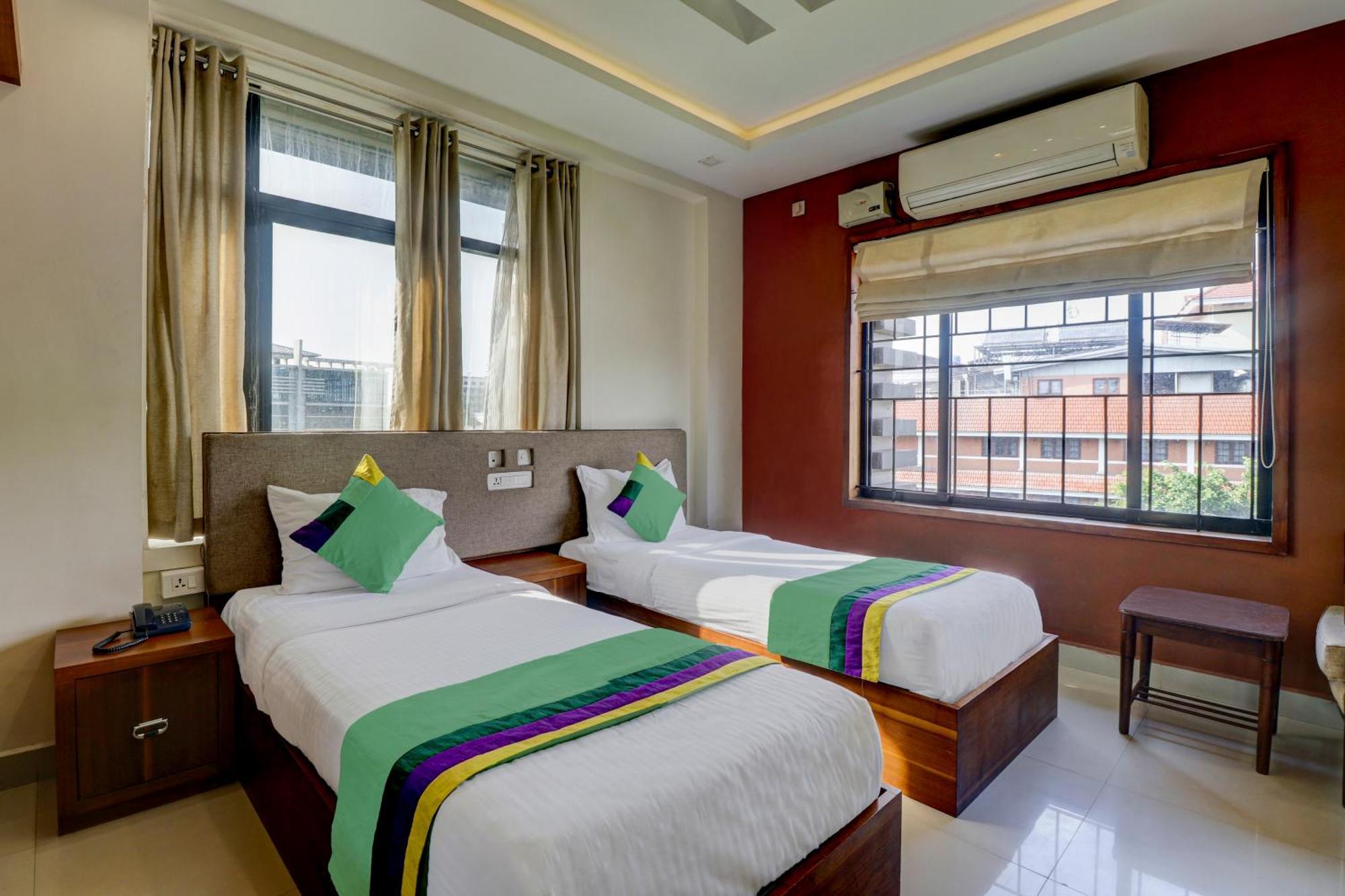 كاليكوت Itsy By Treebo - Rotano Glitz Inn المظهر الخارجي الصورة